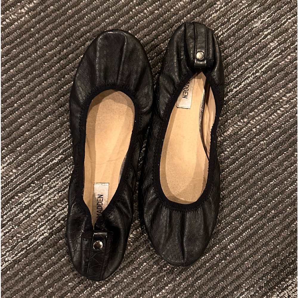 Steve Madden, flats size 9
